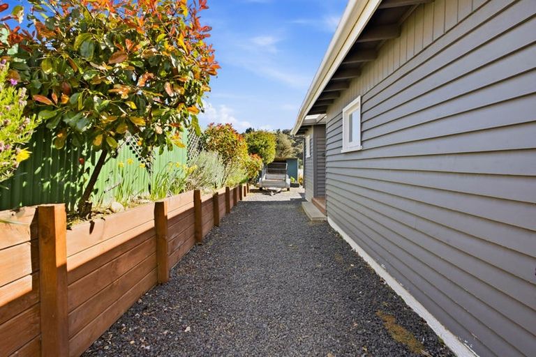 Photo of property in 5 Freyberg Road, Fairfield, Dunedin, 9018