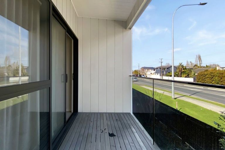 Photo of property in 3 Huri Street, Mangere Bridge, Auckland, 2022