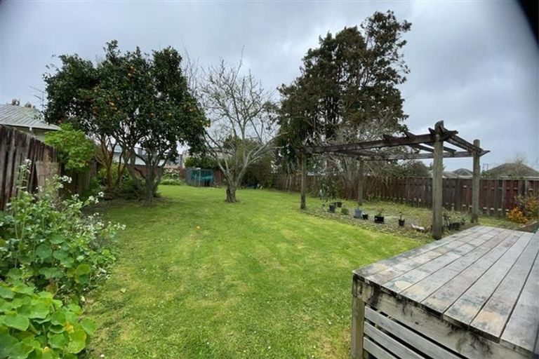 Photo of property in 5 Robertson Road, Ranui, Auckland, 0612
