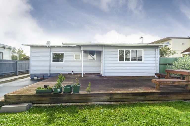 Photo of property in 126 Heretaunga Street, Palmerston North, 4414