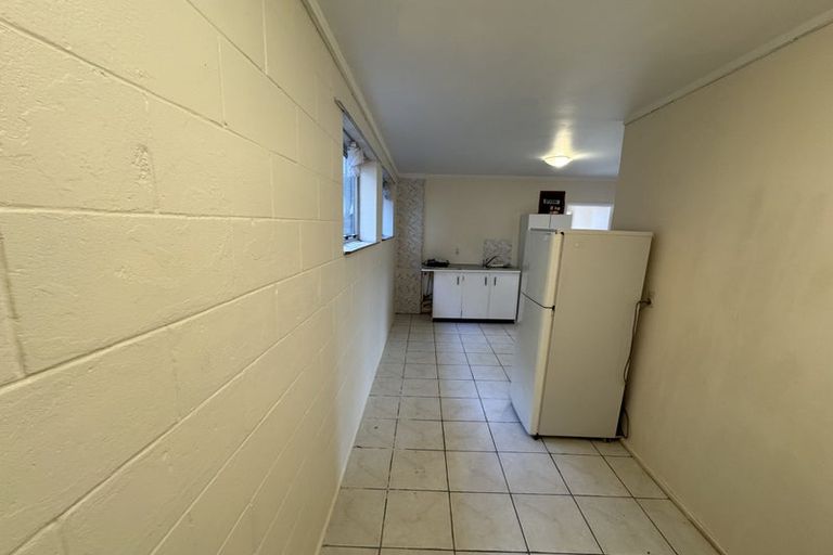 Photo of property in 84 Glencoe Road, Browns Bay, Auckland, 0630