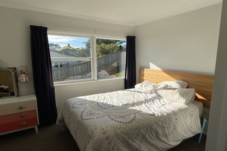 Photo of property in 8 Beswick Place, Birkdale, Auckland, 0626