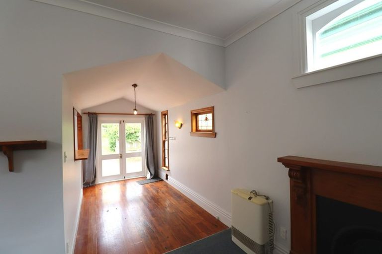 Photo of property in 13 Te Wharepouri Street, Berhampore, Wellington, 6023