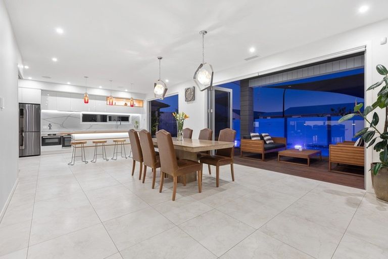 Photo of property in 64 Sandhurst Drive, Papamoa Beach, Papamoa, 3118