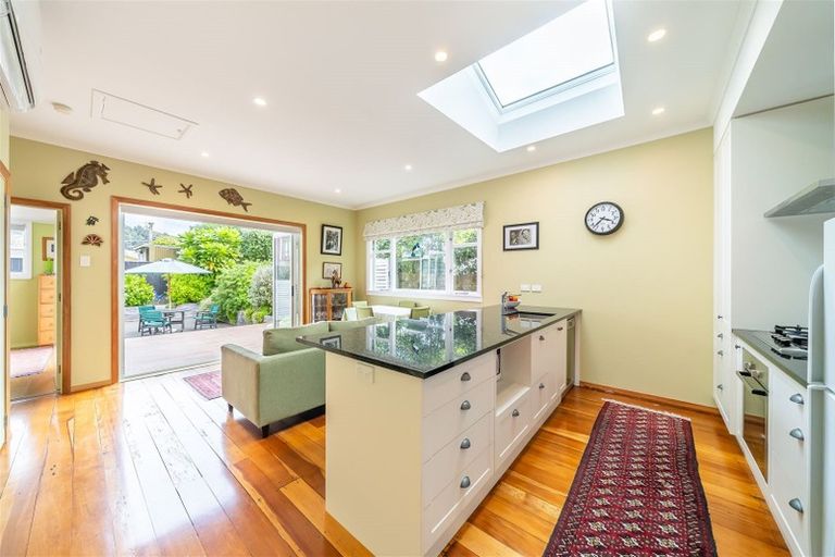 Photo of property in 13 Hinau Street, Eastbourne, Lower Hutt, 5013