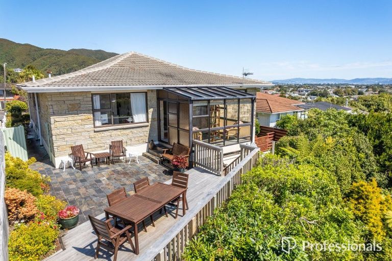 Photo of property in 7 Summit Road, Fairfield, Lower Hutt, 5011