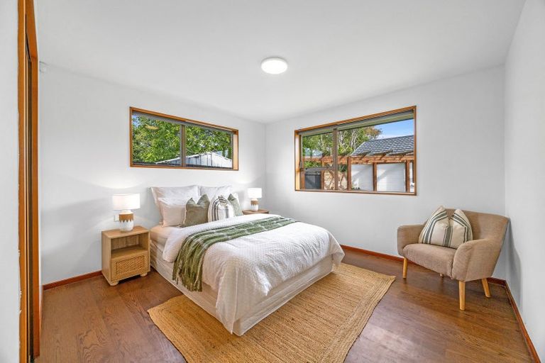 Photo of property in 2/22 Prossers Road, Saint Martins, Christchurch, 8022