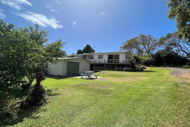 Photo of property in 730 Whangaruru North Road, Whangaruru, Hikurangi, 0184