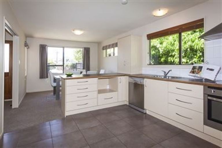 Photo of property in 11 Lansbury Avenue, Strowan, Christchurch, 8052
