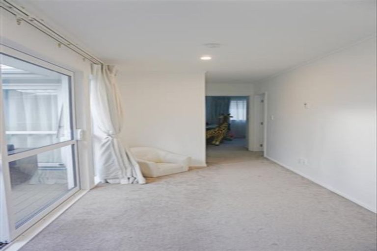 Photo of property in 8 Takahe Avenue, Takanini, 2112