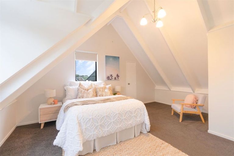 Photo of property in 19 Miro Road, Raumati South, Paraparaumu, 5032