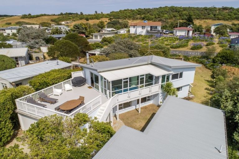 Photo of property in 48 Blue Pacific Parade, Riversdale Beach, Masterton, 5872