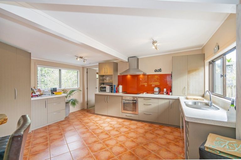 Photo of property in 222 Matarangi Drive, Matarangi, Whitianga, 3592