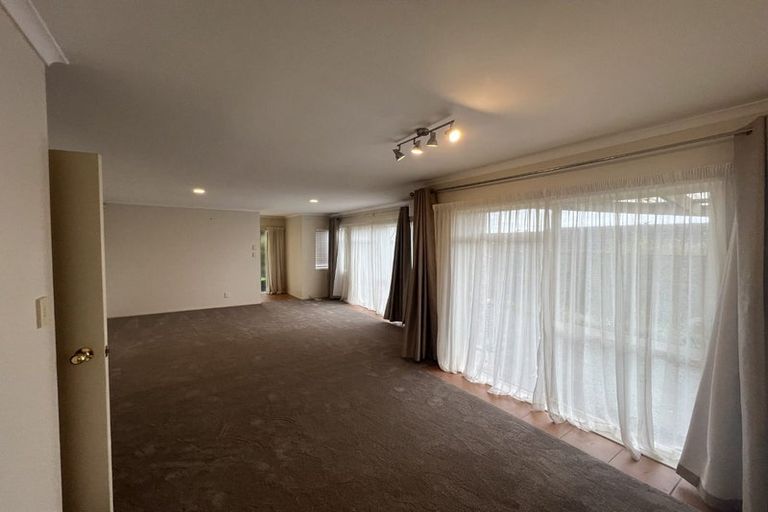Photo of property in 49 Motutapu Avenue, Manly, Whangaparaoa, 0930