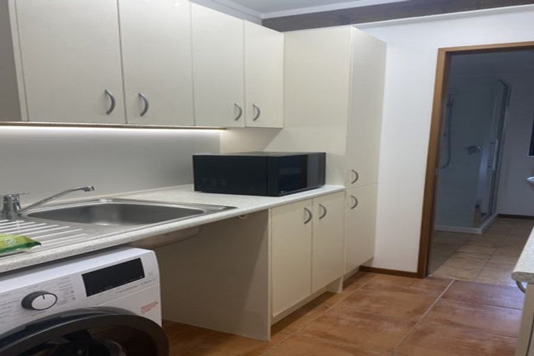 Photo of property in 1/65a Balmain Road, Birkenhead, Auckland, 0626