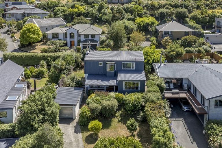 Photo of property in 18 Bayview Place, Cass Bay, Lyttelton, 8082