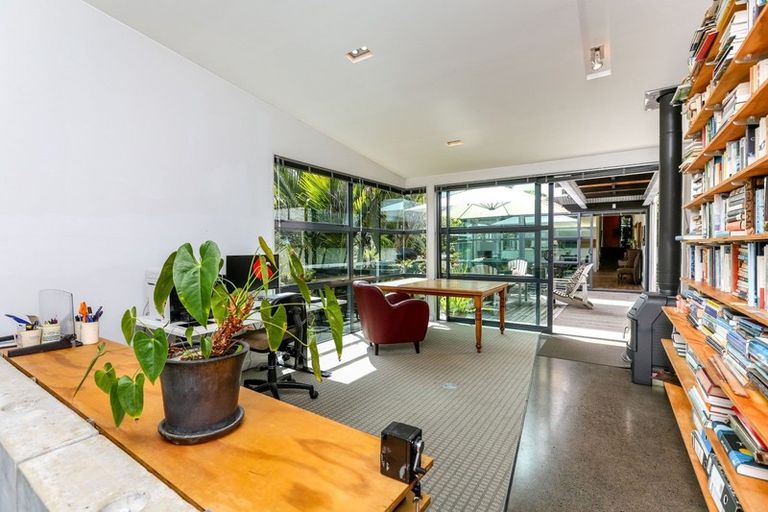 Photo of property in 135 Wairau Road, Kaitake, New Plymouth, 4374