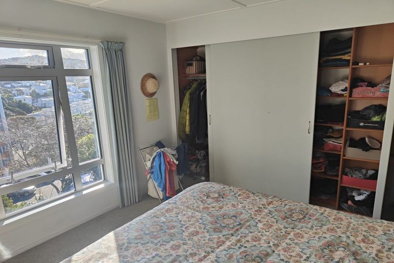 Photo of property in 74 Nairn Street, Mount Cook, Wellington, 6011