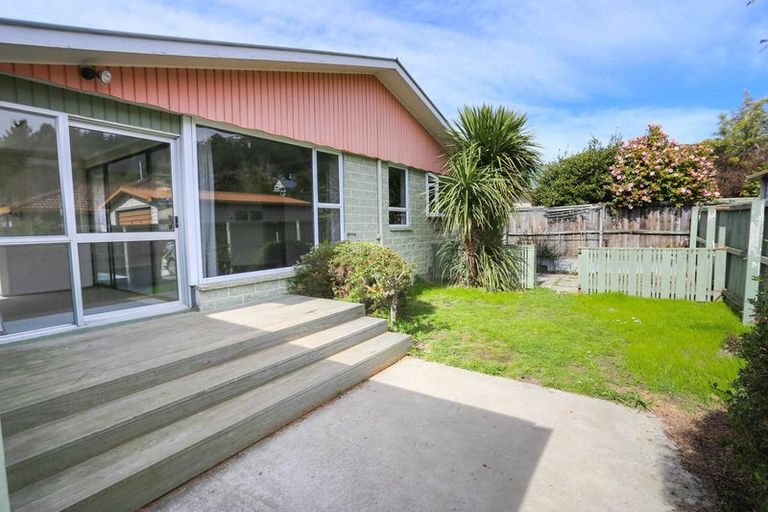 Photo of property in 2/28 Hillsborough Terrace, Hillsborough, Christchurch, 8022