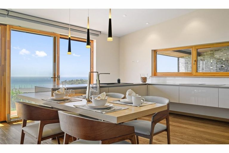 Photo of property in 6 Sowerby Place, Richmond Hill, Christchurch, 8081