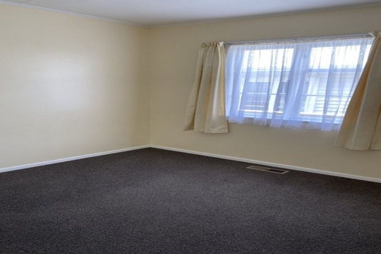 Photo of property in 22 Hay Street, Wainuiomata, Lower Hutt, 5014