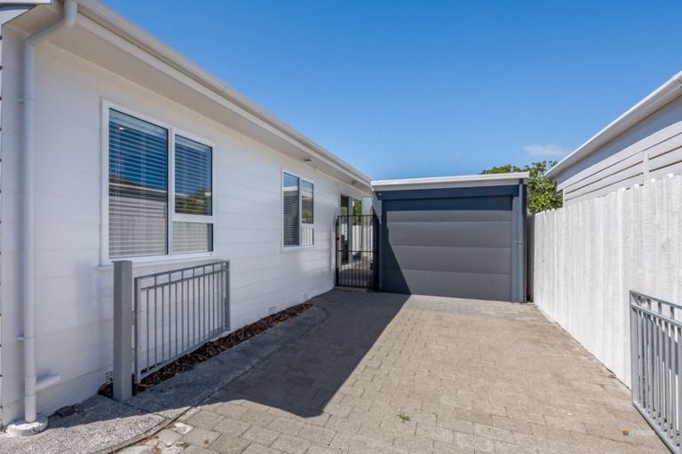 Photo of property in 20a Plunket Avenue, Papatoetoe, Auckland, 2104