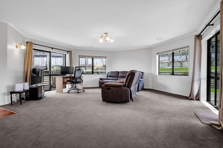 Photo of property in 13 Guernsey Place, Grandview Heights, Hamilton, 3200