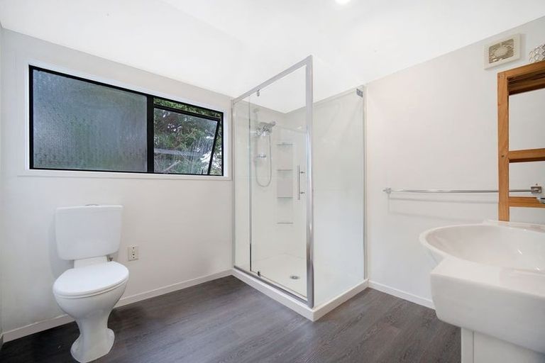 Photo of property in 74 Rhinevale Close, Henderson, Auckland, 0612