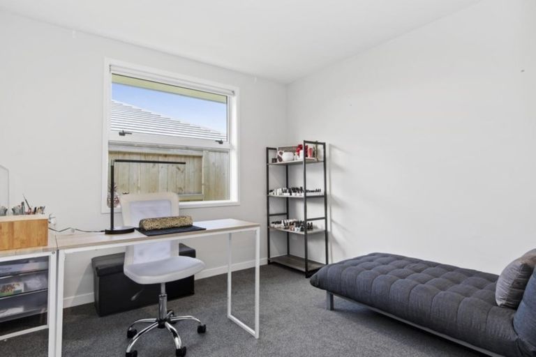 Photo of property in 63 Te Kio Crescent, Papamoa Beach, Papamoa, 3118