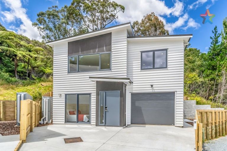 Photo of property in 9 Te Ara O Tahumate, Stokes Valley, 5019