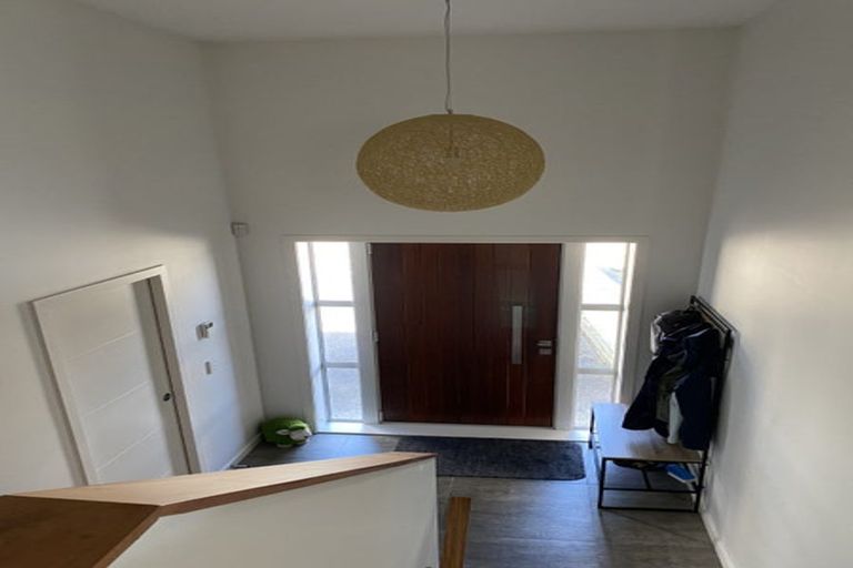 Photo of property in 17 Pacific View, Whitby, Porirua, 5024