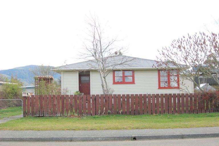 Photo of property in 53 Henry Street, Te Anau, 9600