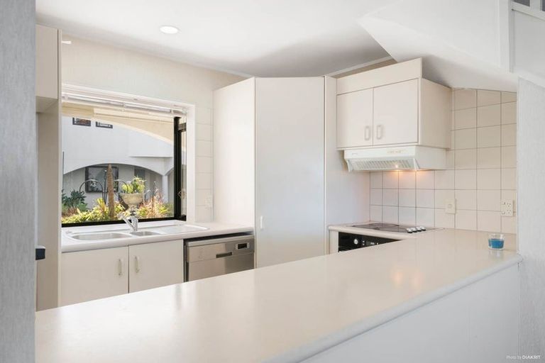 Photo of property in 11/77 Saint George Street, Papatoetoe, Auckland, 2025