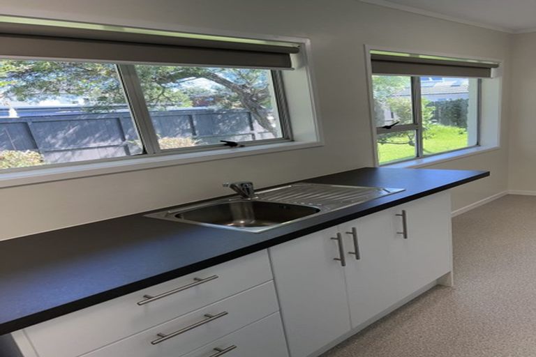 Photo of property in 3/16 Vivian Wilson Drive, Eastern Beach, Auckland, 2012