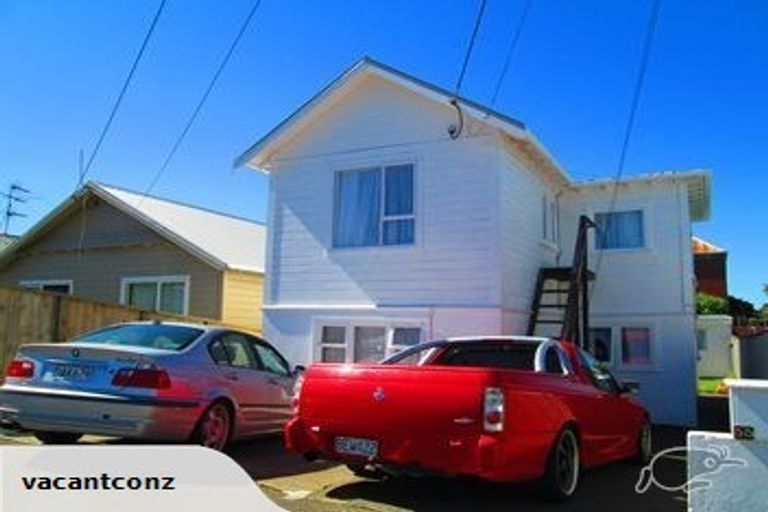 Photo of property in 55 Endeavour Street, Lyall Bay, Wellington, 6022