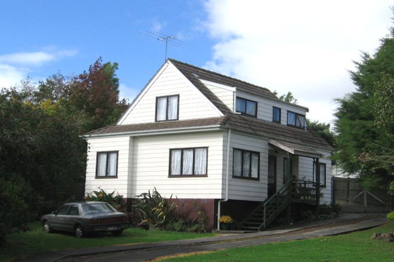 Photo of property in 37 Borich Road, Sunnyvale, Auckland, 0612