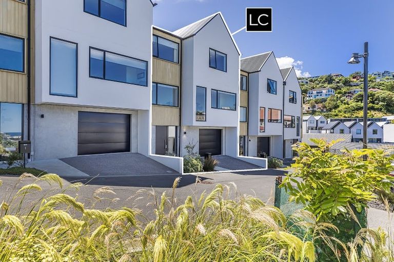 Photo of property in 3 Mary Dobson Way, Island Bay, Wellington, 6023