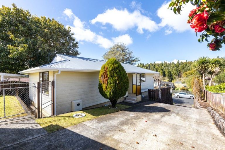 Photo of property in 70 Pembroke Street, Westown, New Plymouth, 4310
