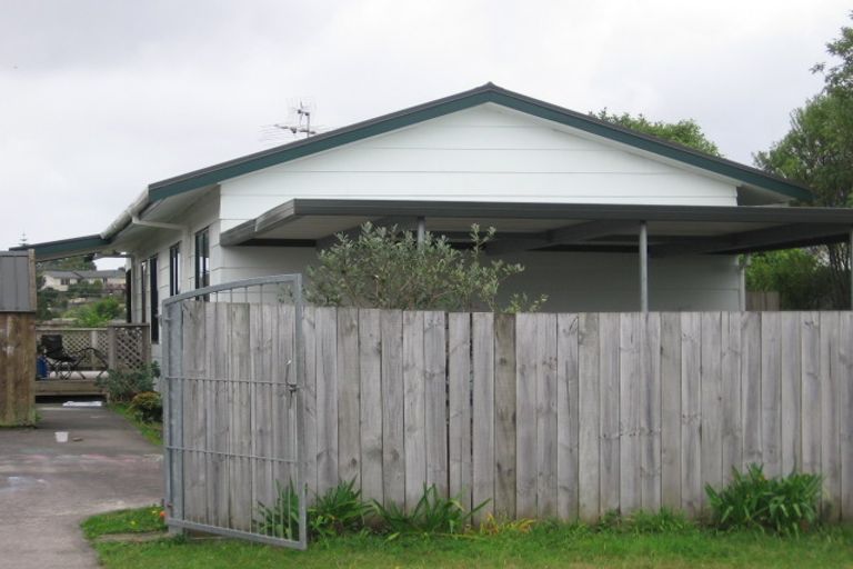Photo of property in 3 Lacebark Court, Titirangi, Auckland, 0604
