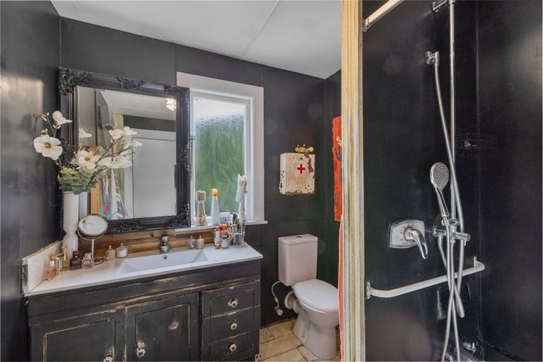 Photo of property in 93 Tilford Street, Woolston, Christchurch, 8062