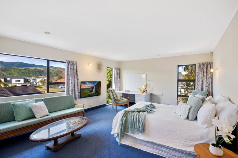 Photo of property in 23 Miro Road, Raumati South, Paraparaumu, 5032