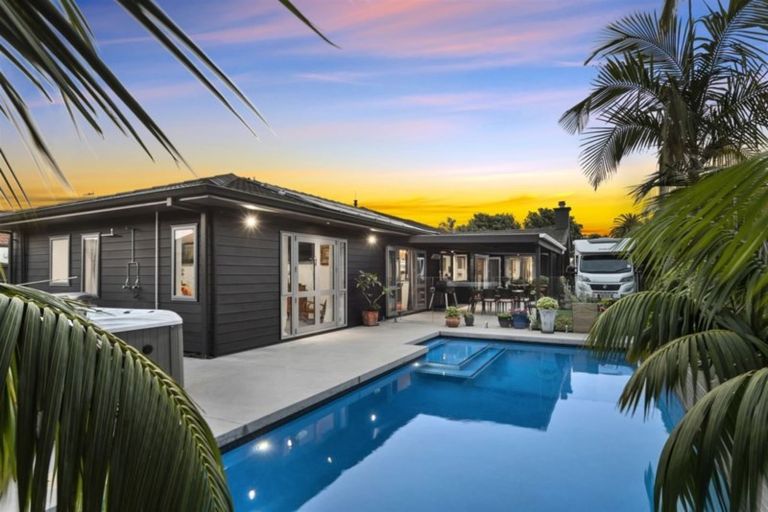 Photo of property in 54 Santa Barbara Drive, Papamoa Beach, Papamoa, 3118