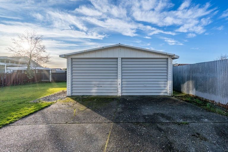 Photo of property in 10 Bruce Street, Waikiwi, Invercargill, 9810
