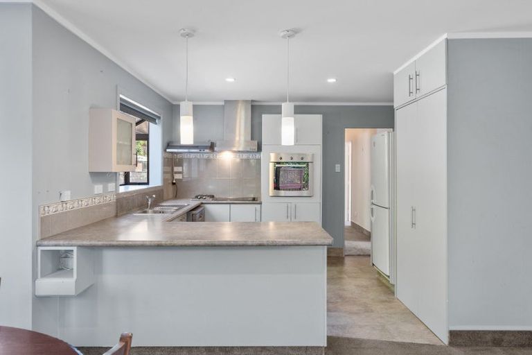 Photo of property in 19 Sunshine Avenue, Paraparaumu, 5032