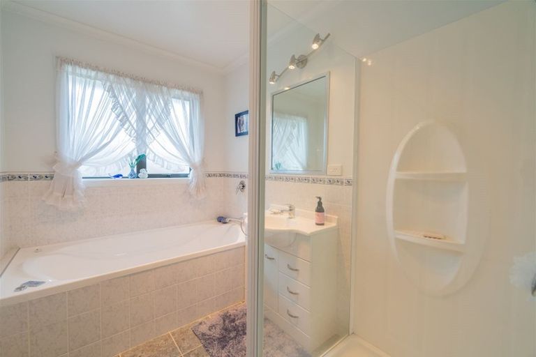 Photo of property in 39 Henry Street, Te Anau, 9600