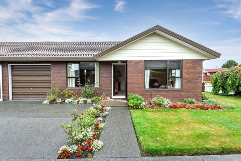 Photo of property in 1/5 Wynand Place, Sockburn, Christchurch, 8042