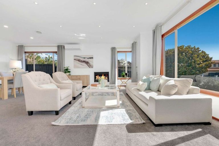 Photo of property in 19 Skye Road, East Tamaki Heights, Auckland, 2016