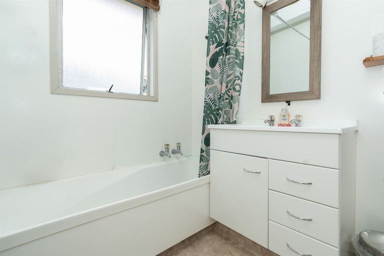 Photo of property in 3 Clancy Place, Nawton, Hamilton, 3200