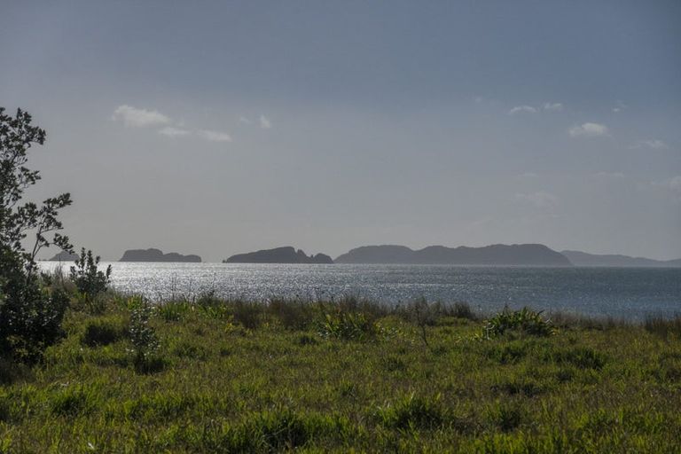 Photo of property in 42 Skippers Road, Opito Bay, Whitianga, 3592