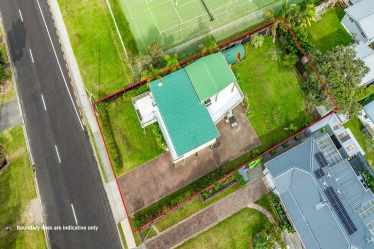Photo of property in 34 Manaia Road, Tairua, 3508